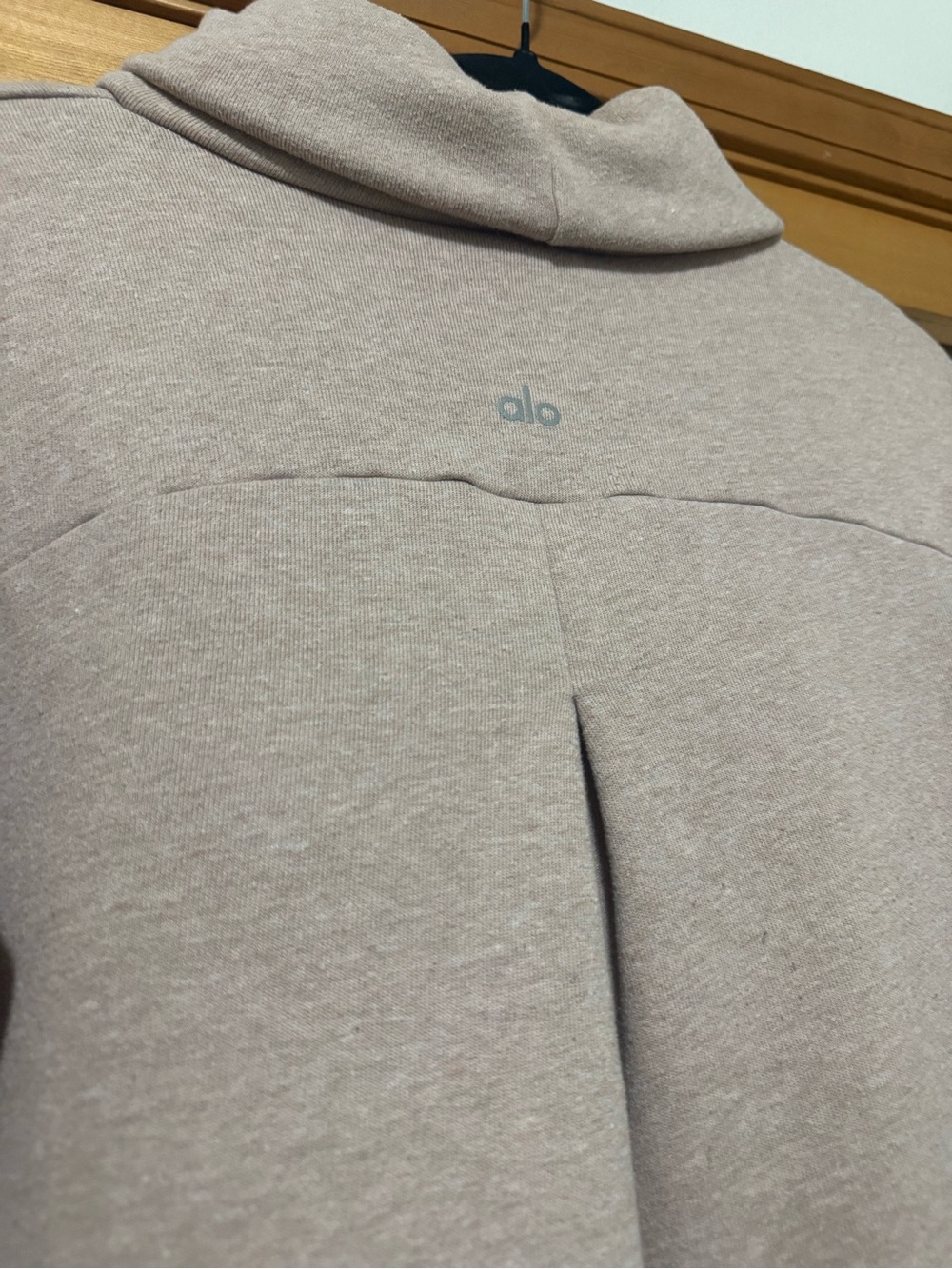 Alo Yoga Turtleneck Sweater size Small